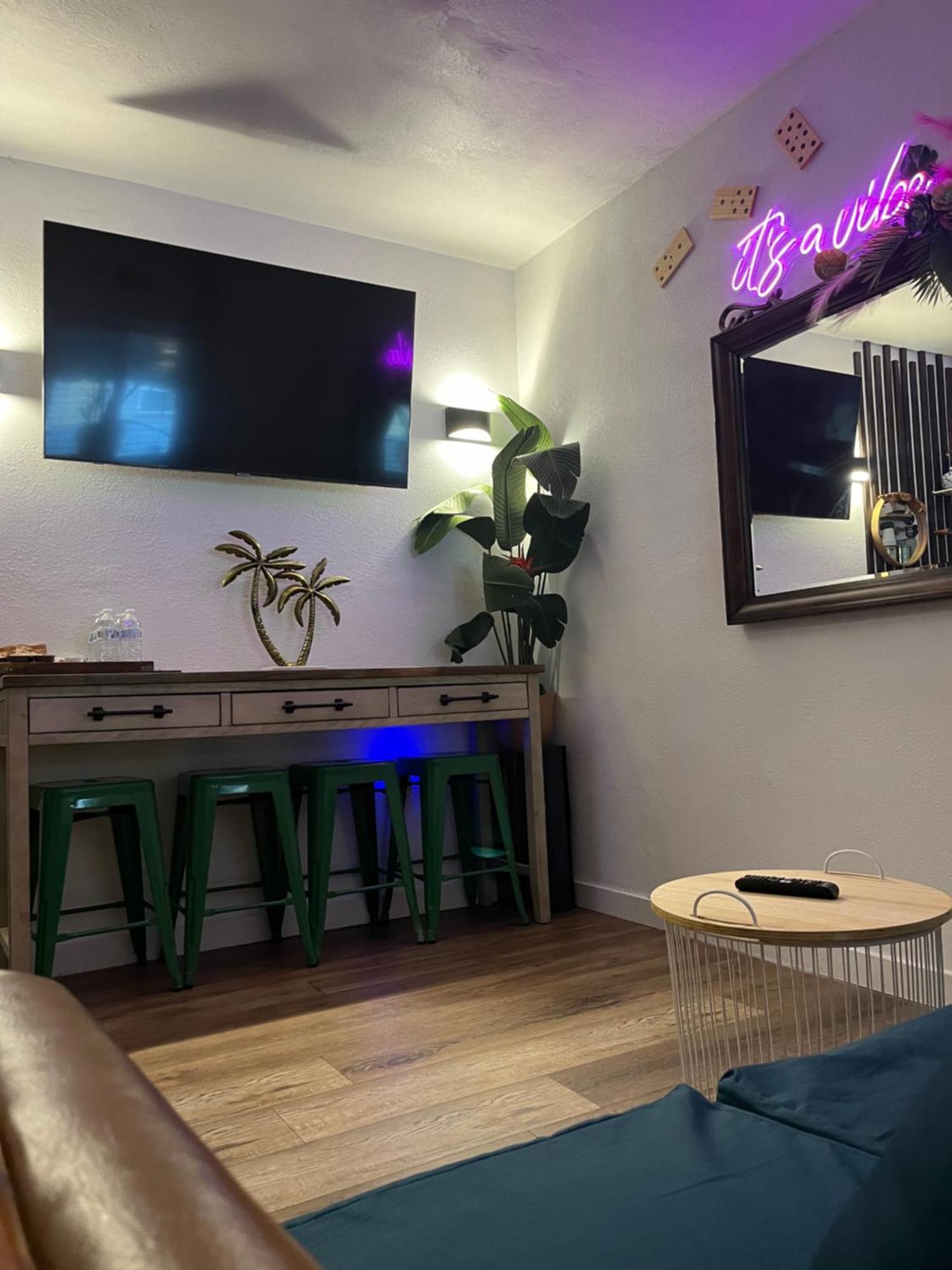 Stunning Little Havana Suites Close To Airport, Calle Ocho, Brickell, Wynwood And The Beaches - Free Parking Miami Eksteriør billede