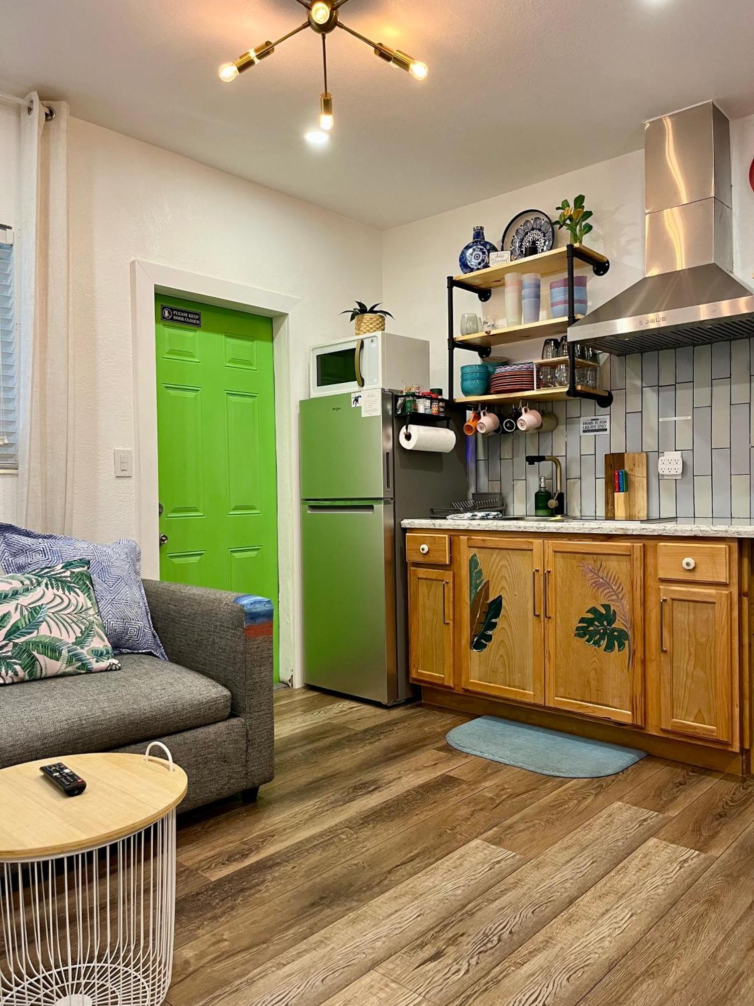 Stunning Little Havana Suites Close To Airport, Calle Ocho, Brickell, Wynwood And The Beaches - Free Parking Miami Eksteriør billede